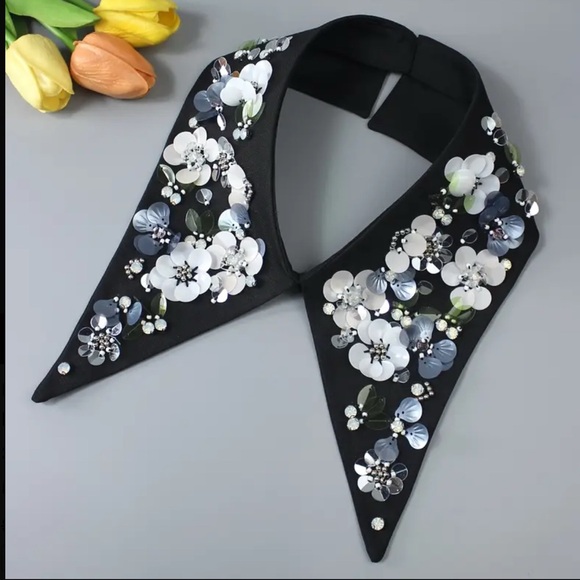 Accessories - Embellished Black Floral Detachable Collar - Black